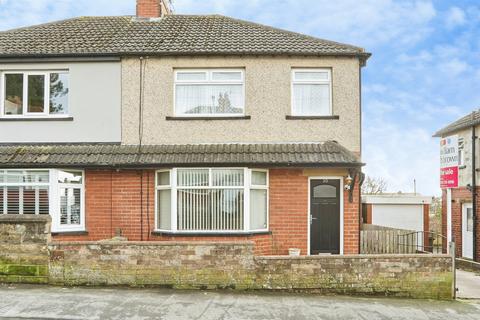 3 bed property, in Hawthorn Drive, £245,000