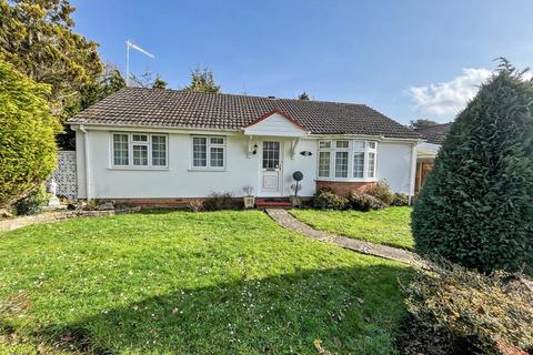 3 bed property, in Verwood, £375,000