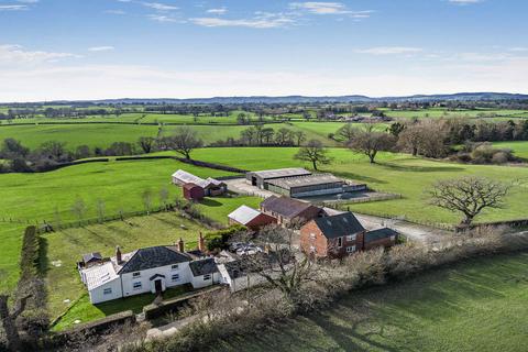 5 bed property, in Pentrecoed, £1,150,000