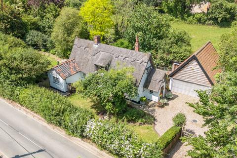 3 bed property, in Bridge Cottage, £475,000