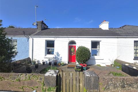 2 bed property, in Holyland Road, £195,000