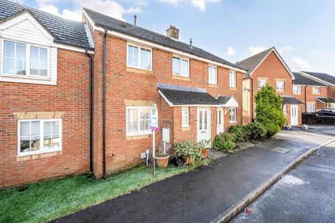 3 bed property, in Storey Crescent, £325,000