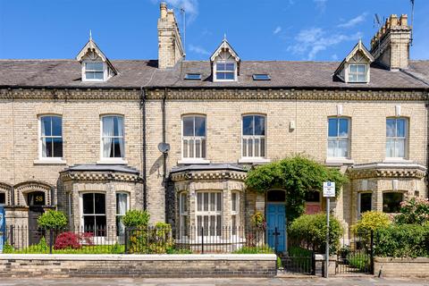 5 bed property, in Scarcroft Road, £875,000