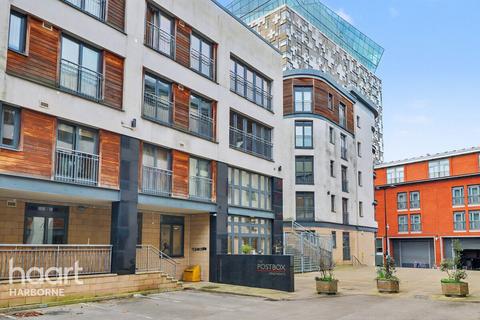 1 bed property, in Upper Marshall Street, £100,000