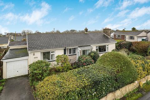 3 bed property, in Venn Way, £430,000