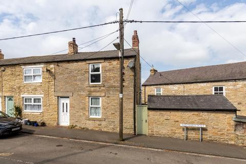 2 bed property, in Wentworth Place, £125,000