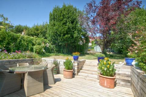 4 bed property, in Church Road, £550,000