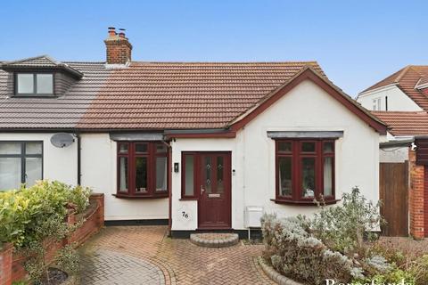 2 bed property, in Station Road, £500,000