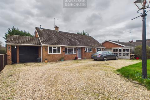 3 bed property, in Bath Road, £600,000