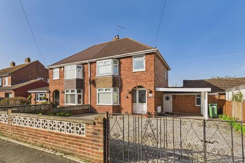 3 bed property, in Podsmead Place, £320,000