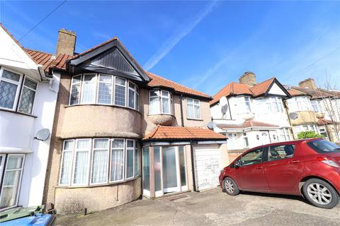 4 bed property, in The Grove, £565,000