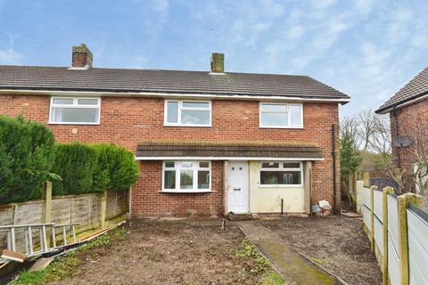3 bed property, in Kew Crescent, £195,000
