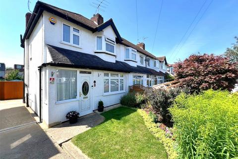 3 bed property, in Wills Crescent, £600,000