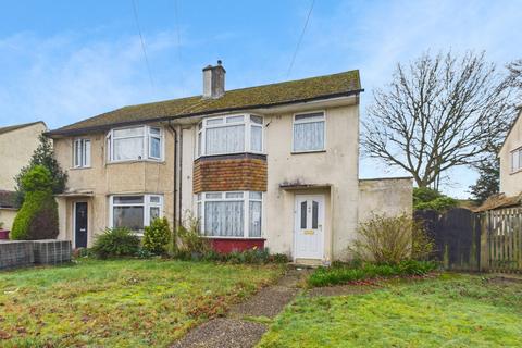 3 bed property, in Priors Road, £350,000
