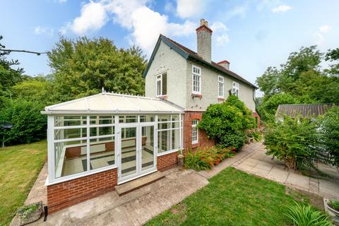 3 bed property, in Little Hereford, £500,000