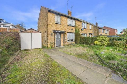 3 bed property, in Redbrook Lane, £200,000