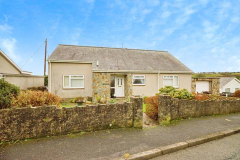 3 bed property, in Llanbedrog, £375,000