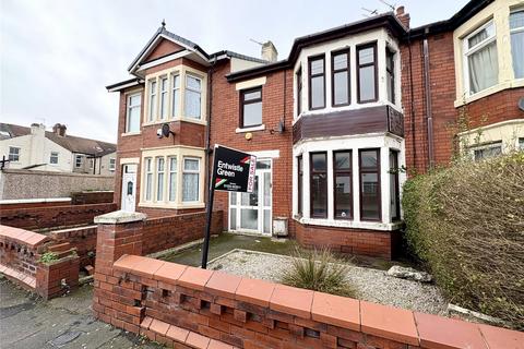 4 bed property, in Dunelt Road, £95,000