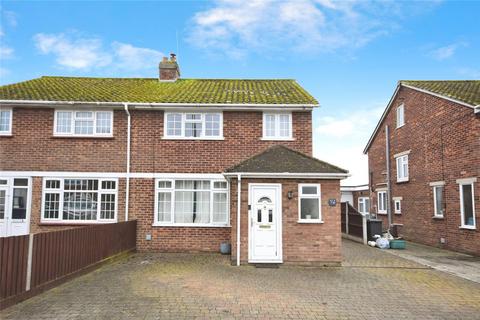 3 bed property, in Baddow Hall Crescent, £450,000