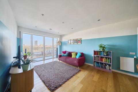 2 bed property, in Prospect Row, £575,000
