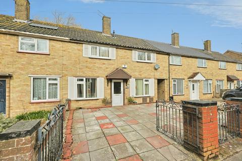 3 bed property, in North Park Avenue, £260,000