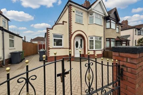 3 bed property, in Thirlmere Drive, £230,000