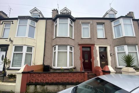 3 bed property, in Maeshyfryd Road, £145,000