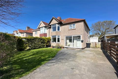 3 bed property, in Warren Drive, £350,000