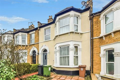 5 bed property, in Arngask Road, £900,000