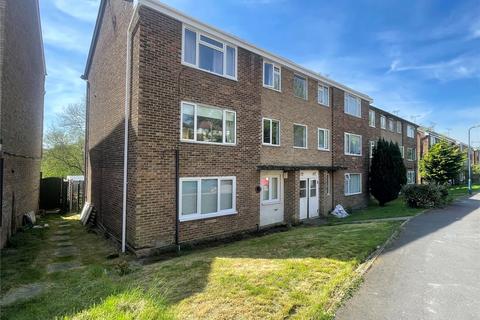 2 bed property, in Roseholme, £120,000