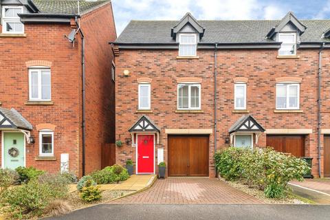 3 bed property, in Mapperley Plains, £280,000