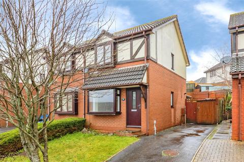 2 bed property, in Mulberry Close, £220,000