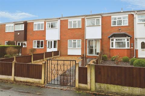 3 bed property, in Long Furrow, £125,000
