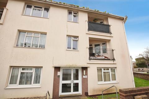 3 bed property, in Warbro Road, £110,000