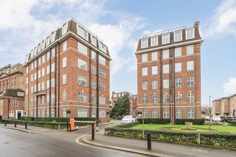 2 bed property, in Heathfield Terrace, £425,000
