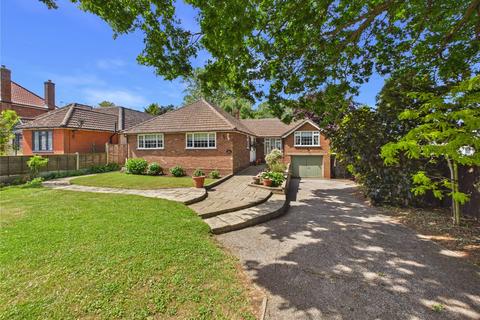 4 bed property, in Dale Hall Lane, £600,000