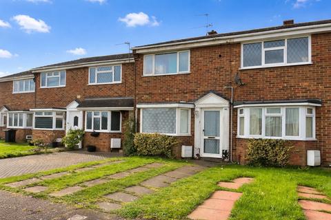 2 bed property, in Seagull Road, £265,000