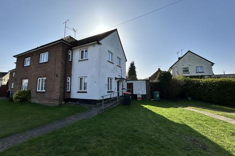 3 bed property, in Beecroft Way, £350,000