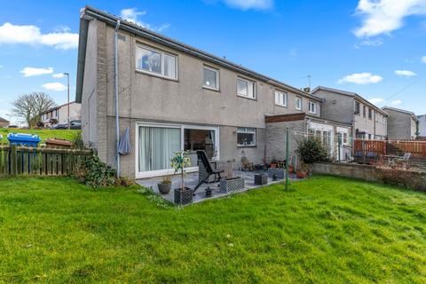 3 bed property, in Glendevon Park, £210,000