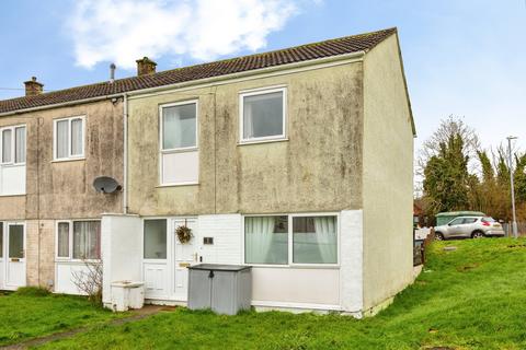 3 bed property, in Bro Myrddin, £160,000