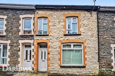 3 bed property, in Jubilee Road, £110,000