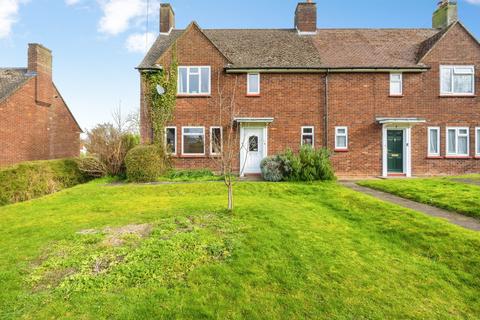 3 bed property, in Colet Road, £650,000