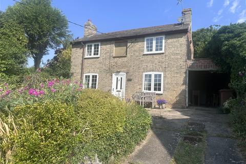4 bed property, in High Street, £300,000