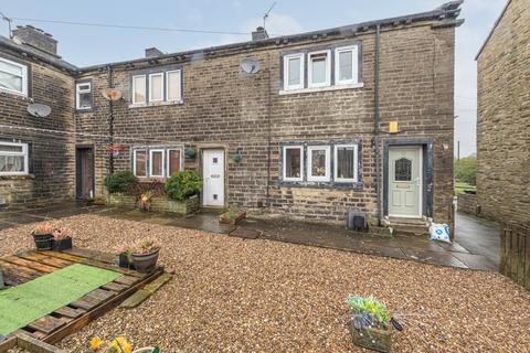 2 bed property, in Natty Lane, £115,000