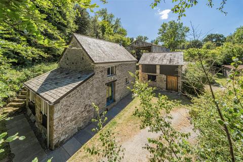 2 bed property, in Throwleigh, £440,000