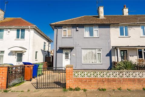 3 bed property, in Winchester Avenue, £87,000
