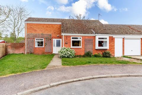 3 bed property, in Beech Close, £260,000