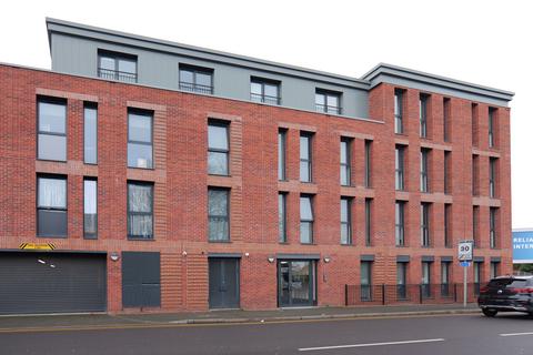 1 bed property, in 145 Farnworth Street, £86,000