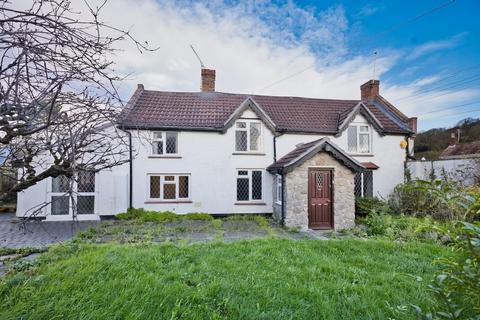 5 bed property, in Brent Street, £630,000