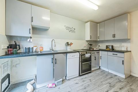 3 bed property, in Dankworth Road, £220,000